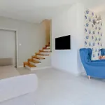 Дом отдыха Awesome In With Sauna *
