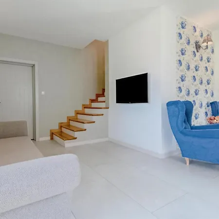 Semesterbostad Stunning Home In Krzeszna With Sauna *